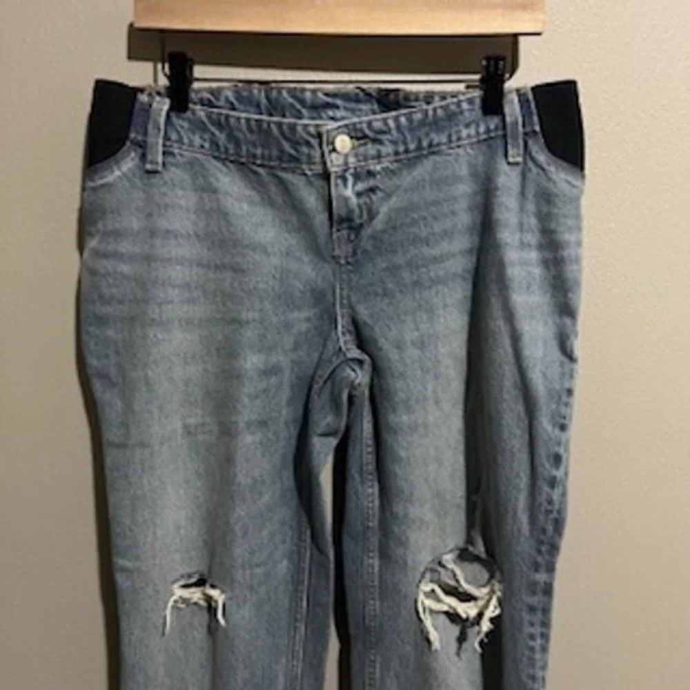 Isabel Maternity‎ by Ingrid & Isabel Cropped Vintage Straight Jeans Light Wash 6